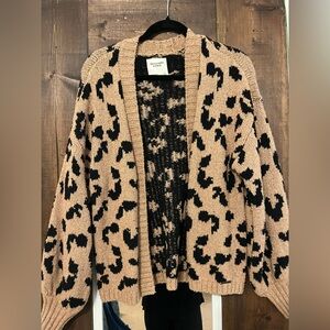 Abercrombie & Fitch Black and Brown Knit Sweater